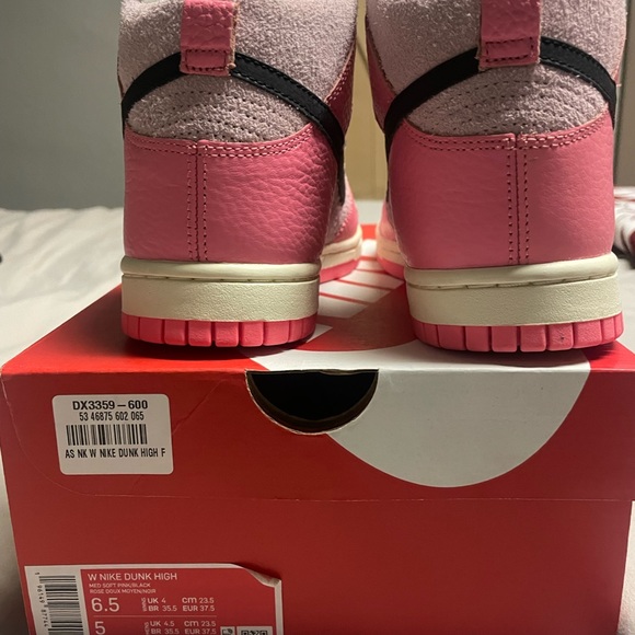Snkrs for women size 6.5 - Picture 6 of 7